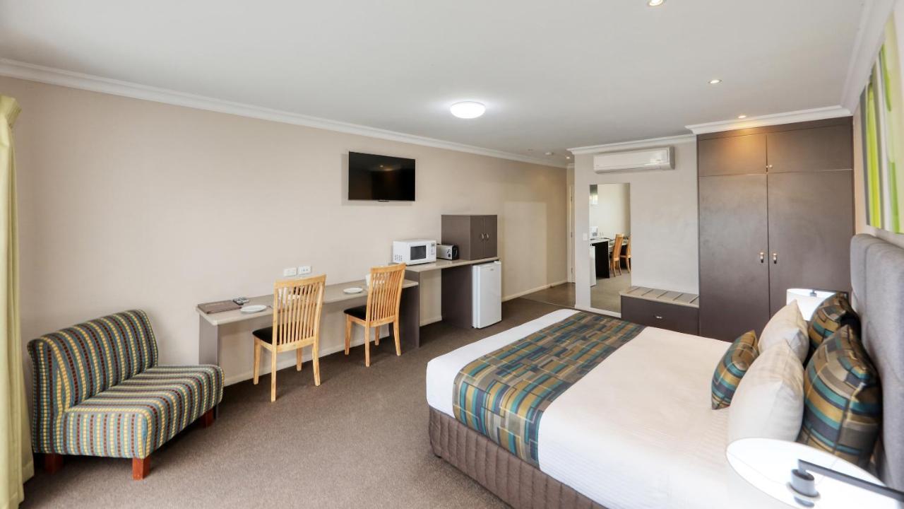 Drovers Motor Inn 달비 외부 사진