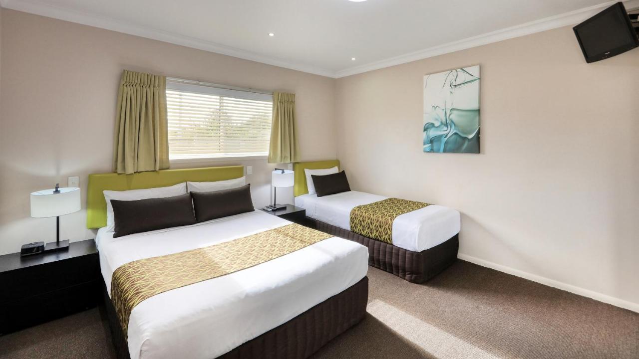 Drovers Motor Inn 달비 외부 사진
